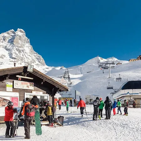Bed & Breakfast Matterhorn Francois - With And Breakfast, 100mt Lift Breuil-Cervinia