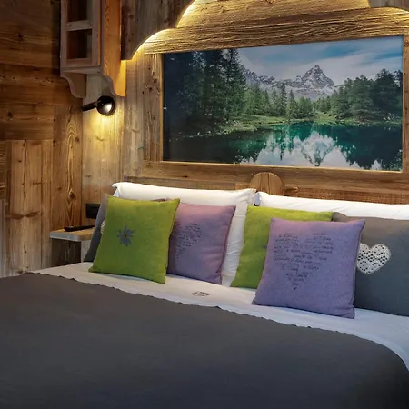 Matterhorn Francois - With And Breakfast, 100mt Lift Bed and Breakfast